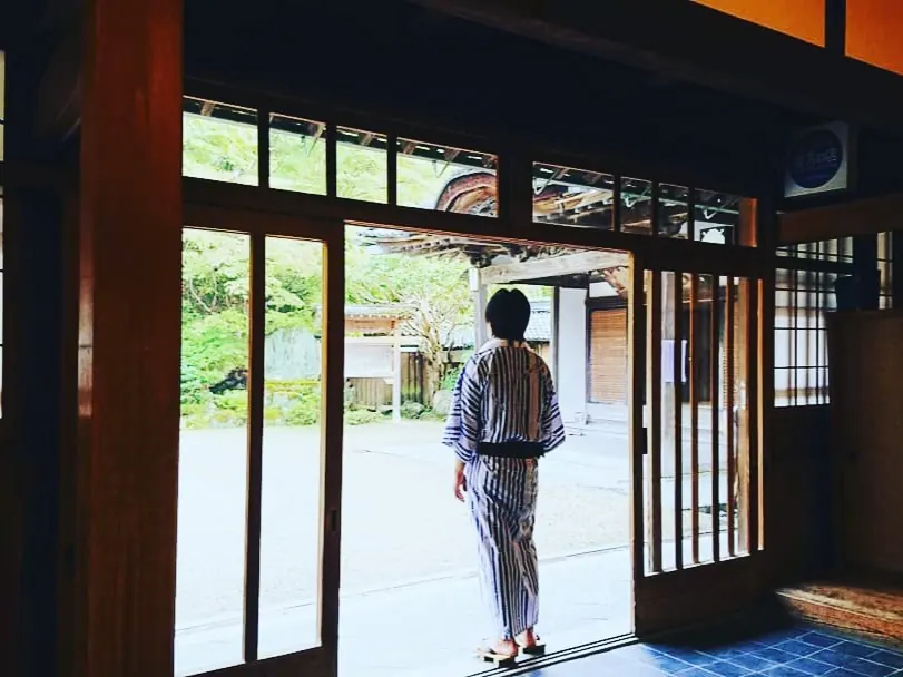 浴衣で庭園へ
